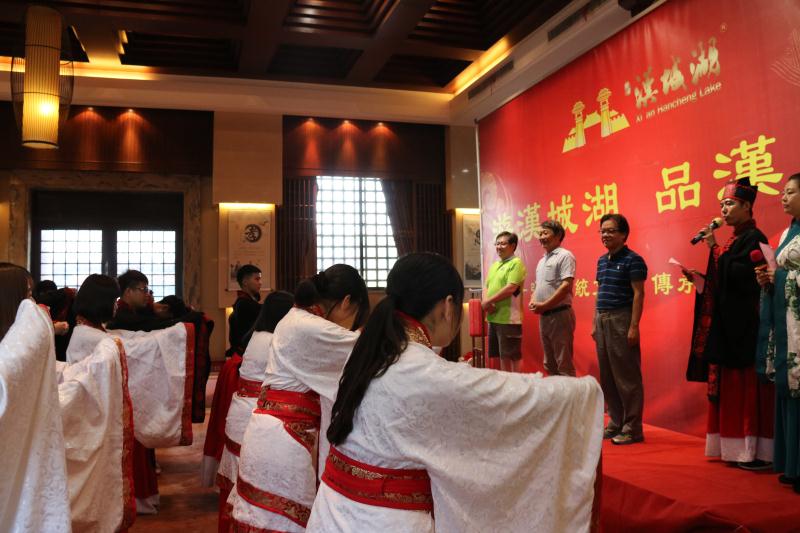 台湾学子参观故宫,台湾人参观大陆文物