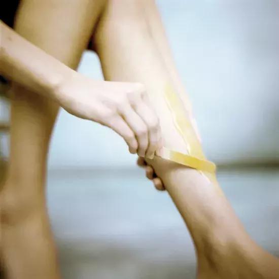 碘伏、碘酒、双氧水、酒精……磕破皮了,到底该涂哪个药才对?