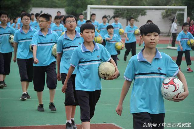 河南灵宝故县一中：足球文化节学生享盛宴