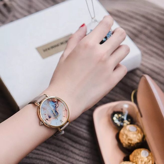 除了dw还有啥粉底液值得入手,除了机械表还有哪些手表值得购买