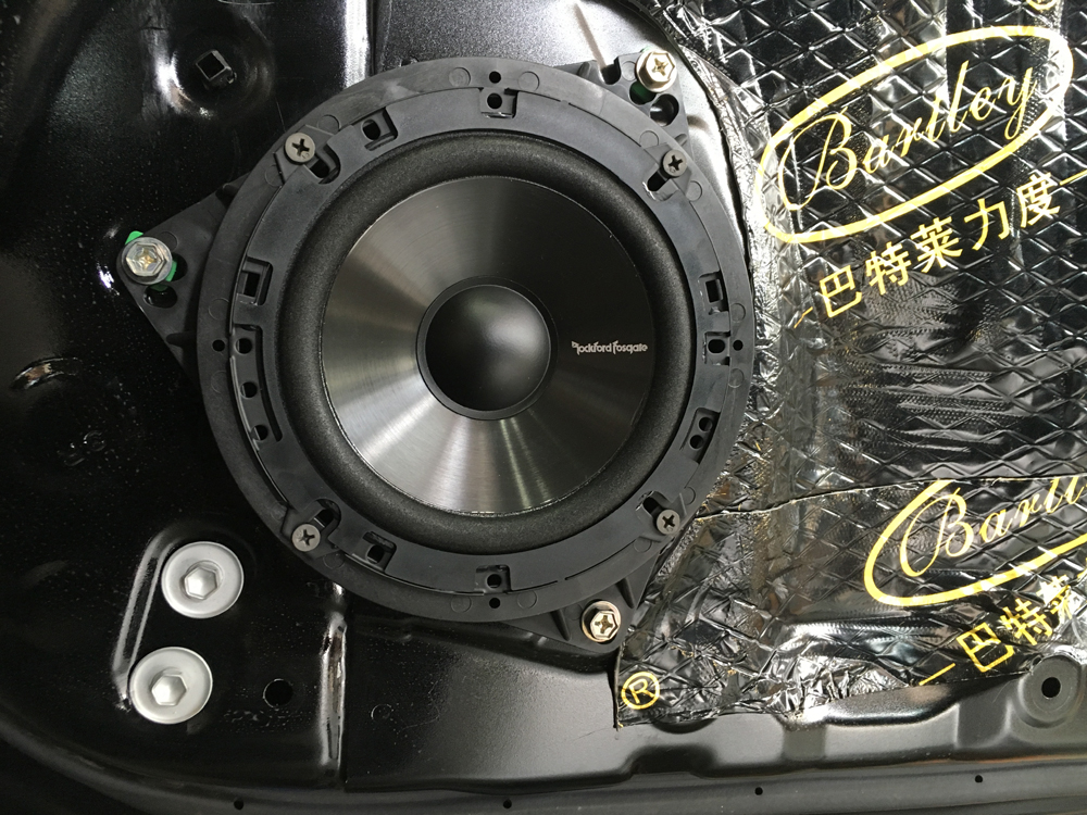 5000元的锐志改装,5000元锐志改装音响案例