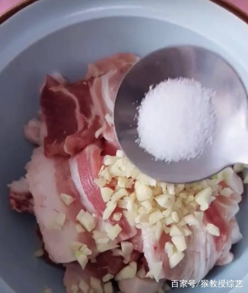 老东北美食韩式烤五花肉,韩国首尔街头美食韩式烤五花肉