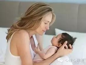 乳头凹陷皲裂怎么喂奶,妈妈喂奶乳头痛怎么办