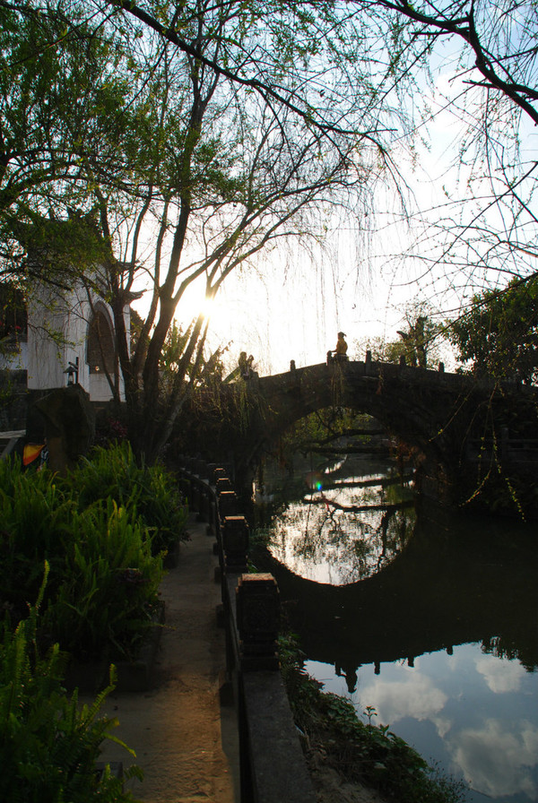 “情不知所起,一往而深”:腾冲旅游吃住行攻略拿走不谢