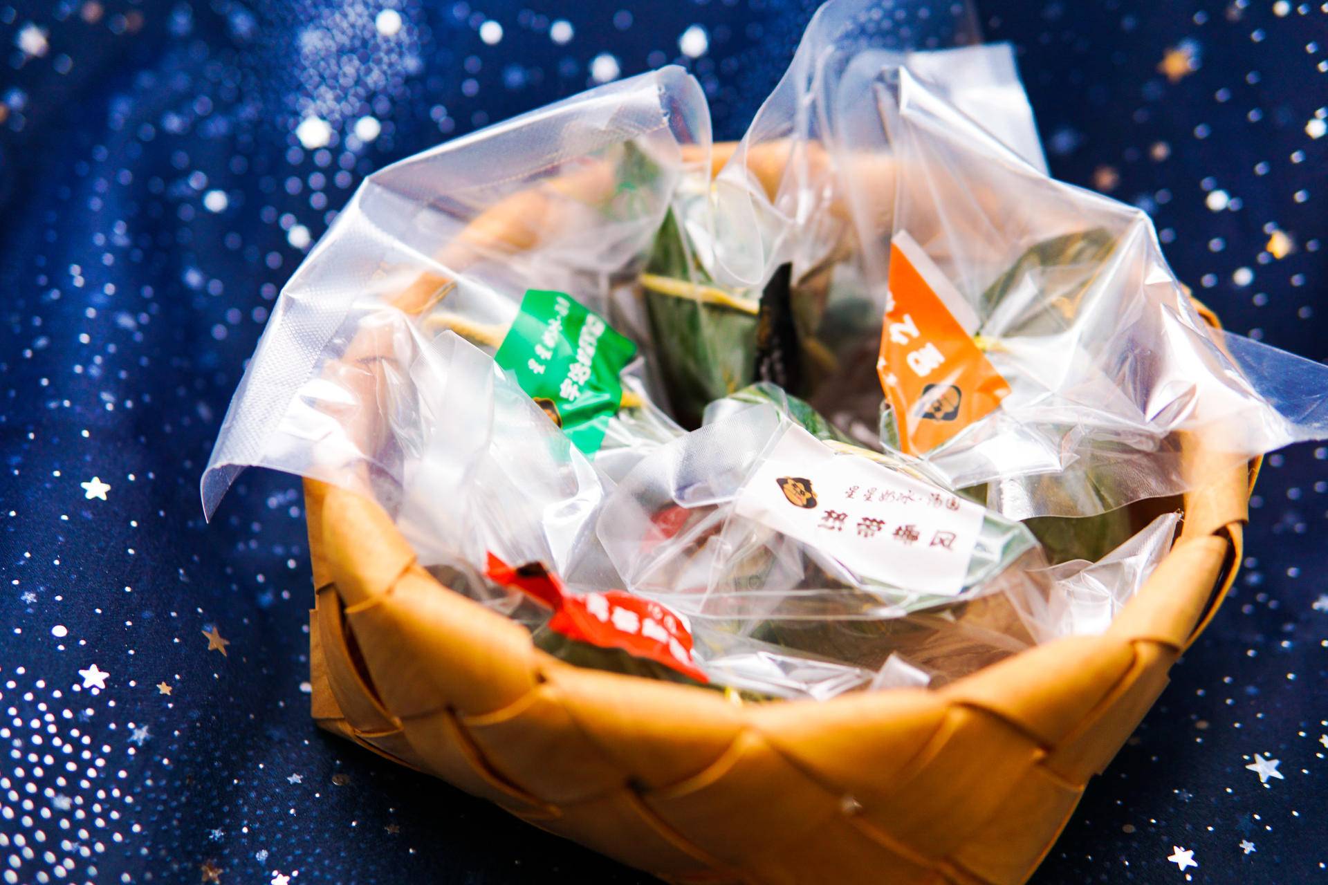 每年都要去星星家买的奶冰粽子，现在可以组团儿去排队了！