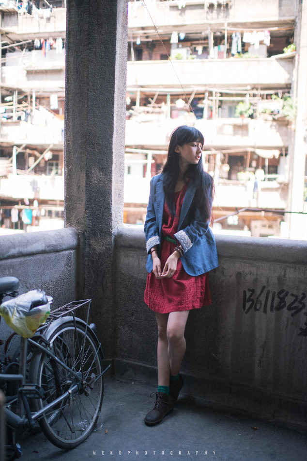 你要是不玩英雄联盟，咱们以后朋友都没得做