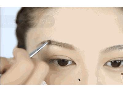 给范冰冰李宇春画同一种眉？画眉这事儿真不能copy