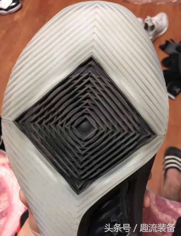 安德玛库里一代测评,安德玛库里推荐