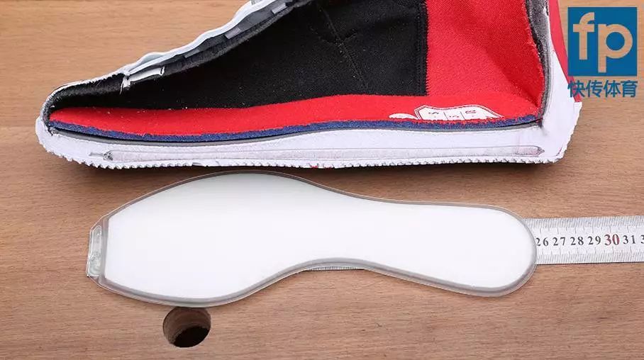 拆中底选球鞋系列——6款后卫鞋横评