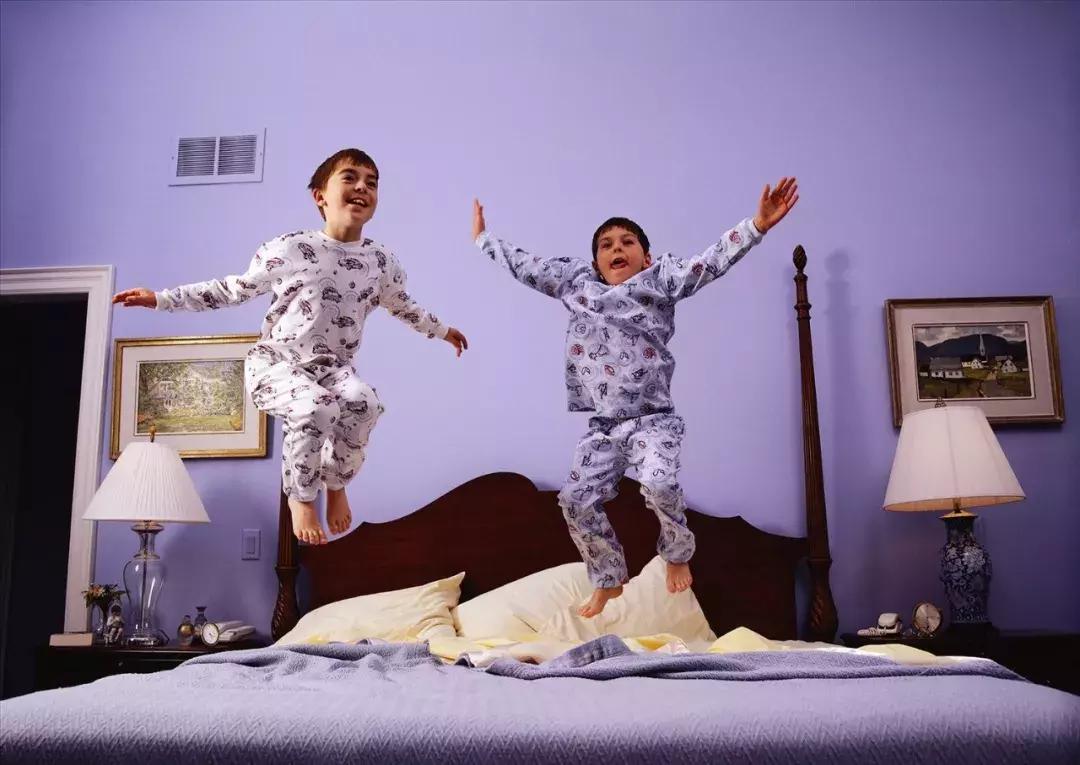 睡衣一个月不洗正常吗,睡衣一个月不洗会怎么样