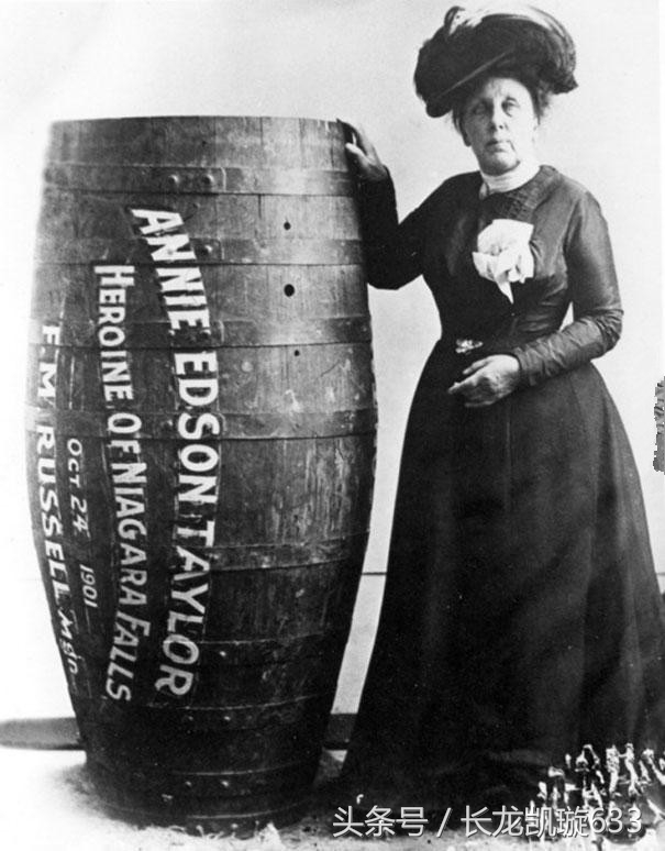 30张令人印象深刻的历史老照片,历史照片回顾模板