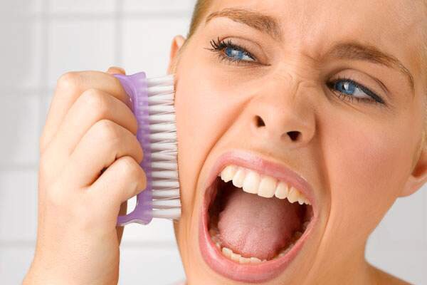 周冬雨小周迅,周冬雨小珍珠脸