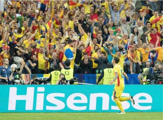 海信欧洲杯营销战略发布会,足球巨星欧文短视频