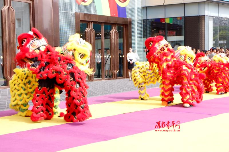 5.18渭南吾悦广场开业惊动了他们……