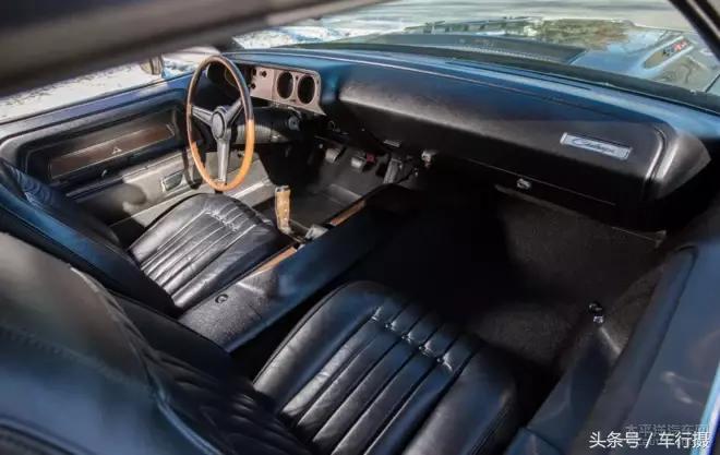 道奇挑战者新款旧款对比,道奇挑战者怀旧款有什么亮点