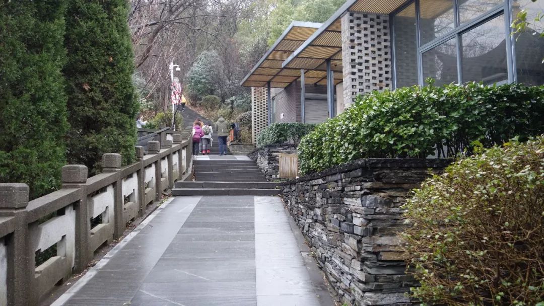 上海旅游必去建筑,时光之旅上海马戏城