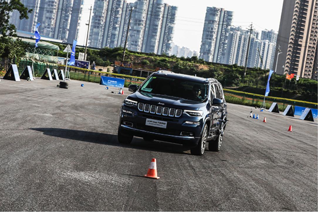 jeep大指挥官对比大众途昂,jeep大指挥官与途达