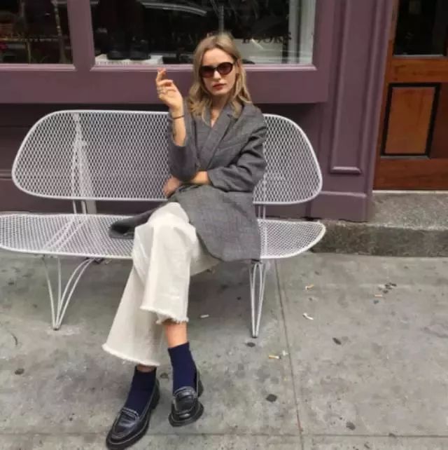 白裤子怎么穿不显胖,怎么穿都显瘦的裤子