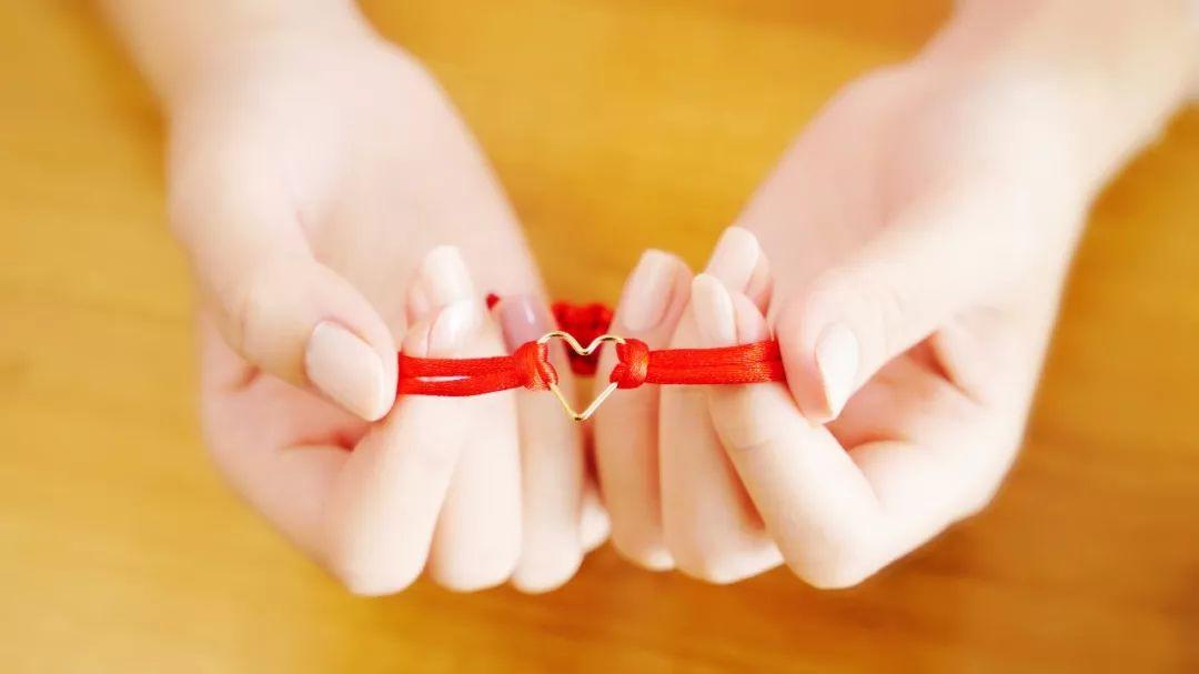 表白可以送19朵红玫瑰吗,表白送520朵玫瑰花好吗