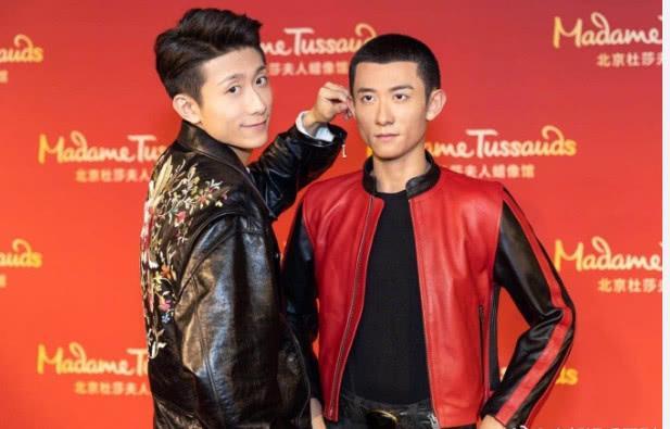 杜莎夫人蜡像李宇春,蜡像很丑的明星