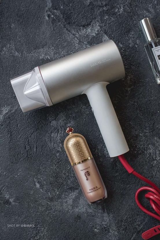 小米生态链吹风机堪称国潮黑科技,素士吹风机h5和复古吹风机哪个好