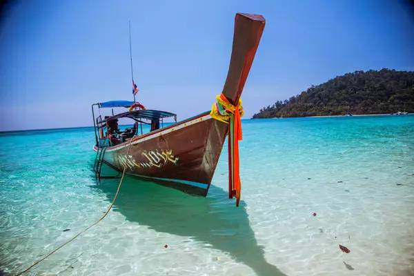 国庆境外旅游免签或落地签,免签落地签国家旅游推荐