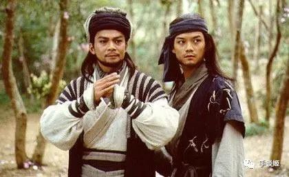 当武侠遇上“吃鸡”，出门就捡到绝顶武功秘籍是什么体验？