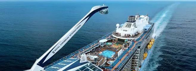 海洋量子号邮轮参观,海洋量子号邮轮航行航拍视频