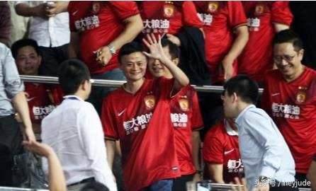 足坛球星粉丝排名,足球史上粉丝最多的球员是谁