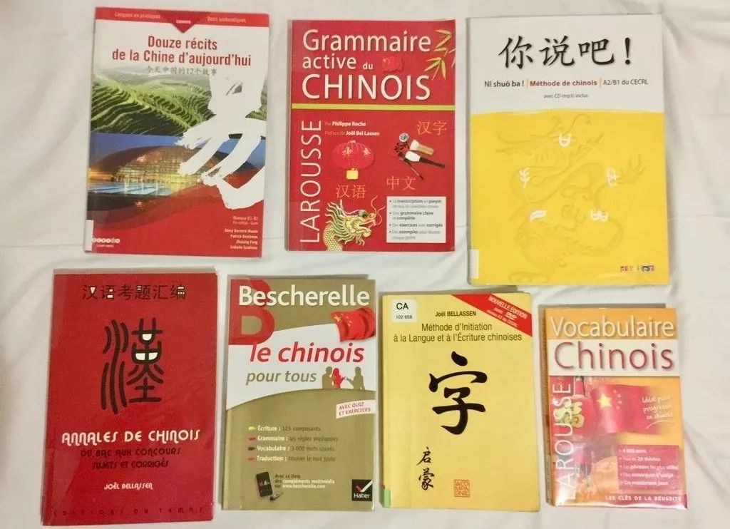 看到这么“社会”的中文教材，歪果仁直接跪了