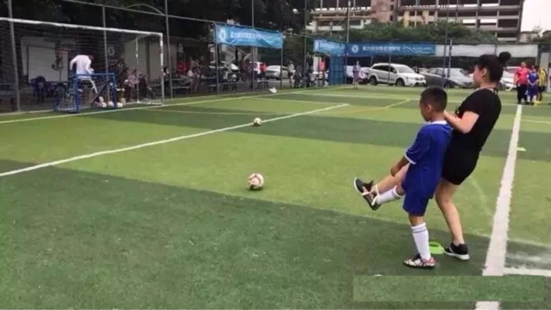 2018“今金贷”杯广州亲子足球嘉年华报名了！