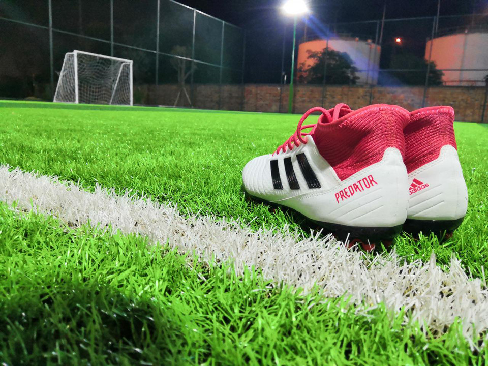 enjoyz足球鞋,enjoyz耐克tf足球鞋