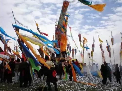 撒隆达藏族文化讲解,煨桑是藏族人民古老的文化