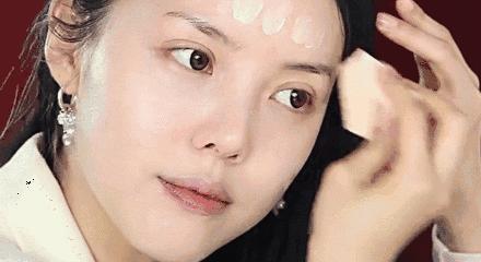 夏天脱妆脱得快,夏天爱脱妆怎么办