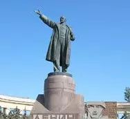 中俄兴凯湖马拉松之夜篮球视频,中俄友谊之桥