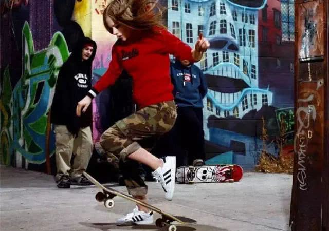 千百小白鞋,千千万万的小白鞋