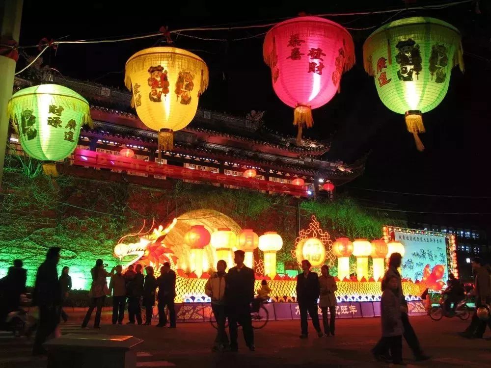 镇海区附近好玩的地方,镇海周边户外好玩的地方