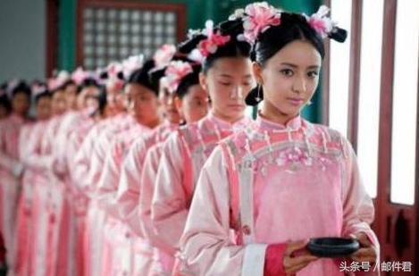 在中国古代，规定宫女睡觉时要劈开双腿，这种做法是为了什么