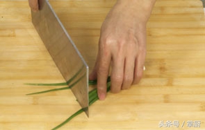 手把手教你清蒸大闸蟹的正确做法,清蒸大闸蟹的做法全过程