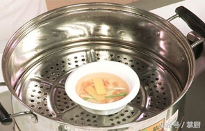 嫩滑干贝蒸蛋,干贝蒸滑蛋