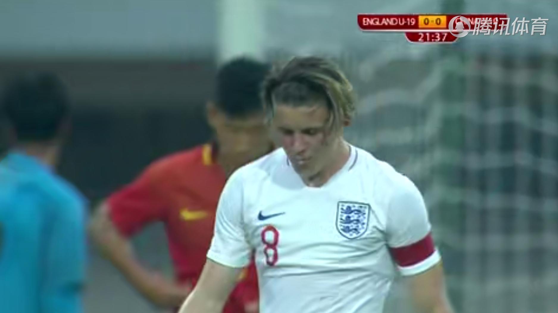 国足足球十大滑稽乌龙,国足球衣颜色被吐槽