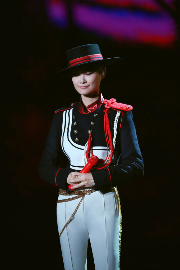 李宇春所有的综艺节目,李宇春四次春晚