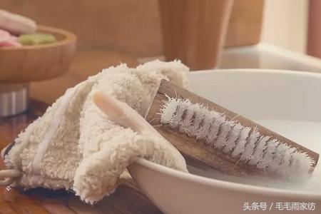 床单褪色怎么洗就好了,床单染了蓝药水怎么清洗