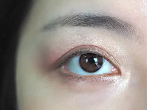 既好看又好用的眼影,5款眼影让眼妆更迷人