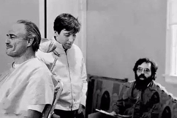 合影留念永不忘,同学合影照时光一去永不回