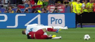 逗妹看球：梦幻的银河战舰恶魔附体的门将