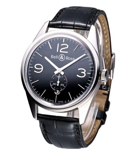 川航英雄机长刘传建的专业精神，从他的腕表足以见得