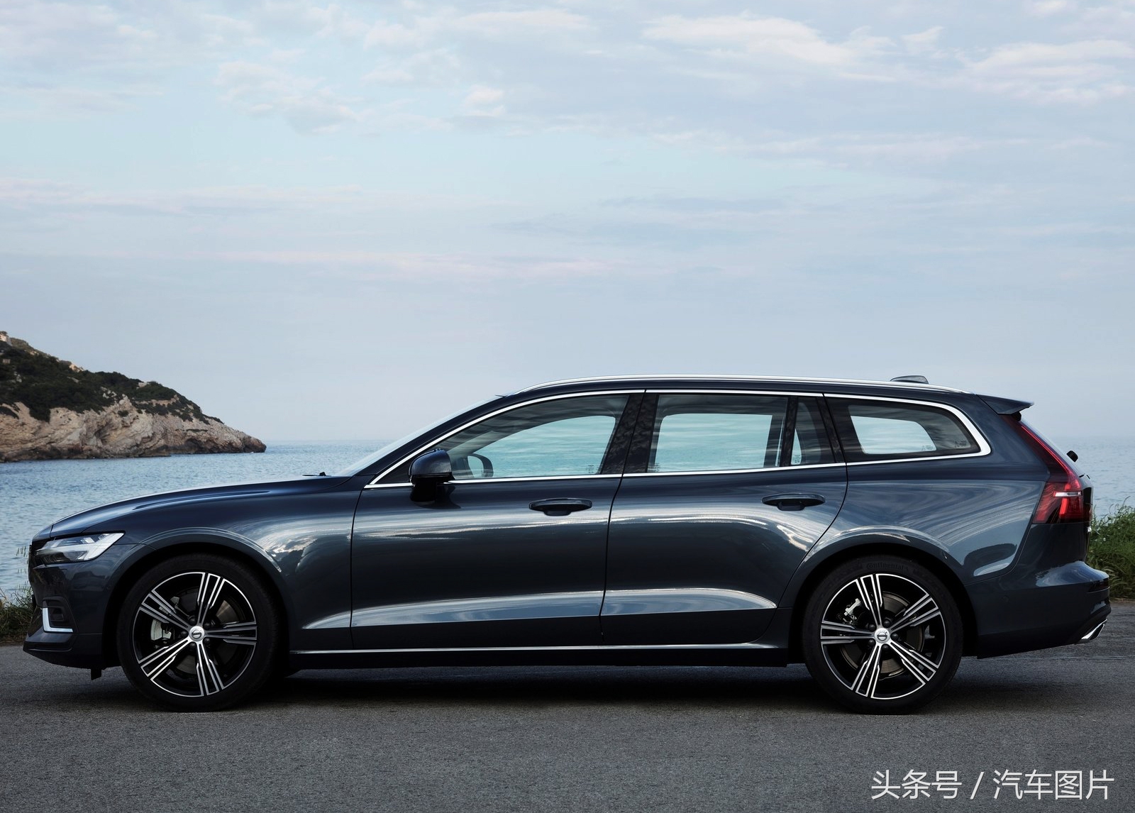 沃尔沃旅行车v60落地价,沃尔沃v60二手值得买吗