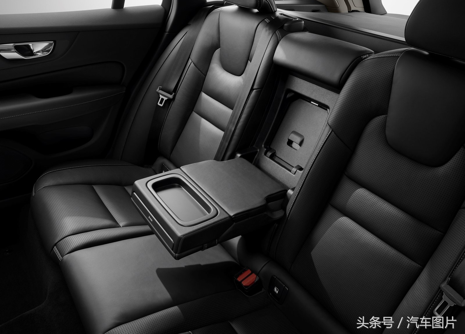 沃尔沃旅行车v60落地价,沃尔沃v60二手值得买吗