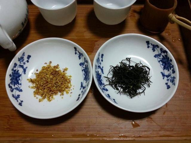 为什么老塞牙牙缝里很臭,大牙牙缝里特别臭怎么解决